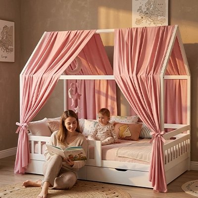 Ciel de lit rose maman lit avec bébé