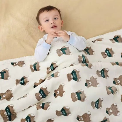 Couverture bébé en polaire variante ourson habillé d'un pull